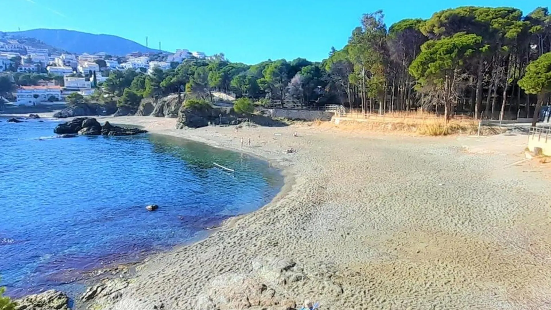 Apartamento Frente Al Mar En Cap Ras - Familiar Y Acepta Mascotas - Es-170-28 Llança