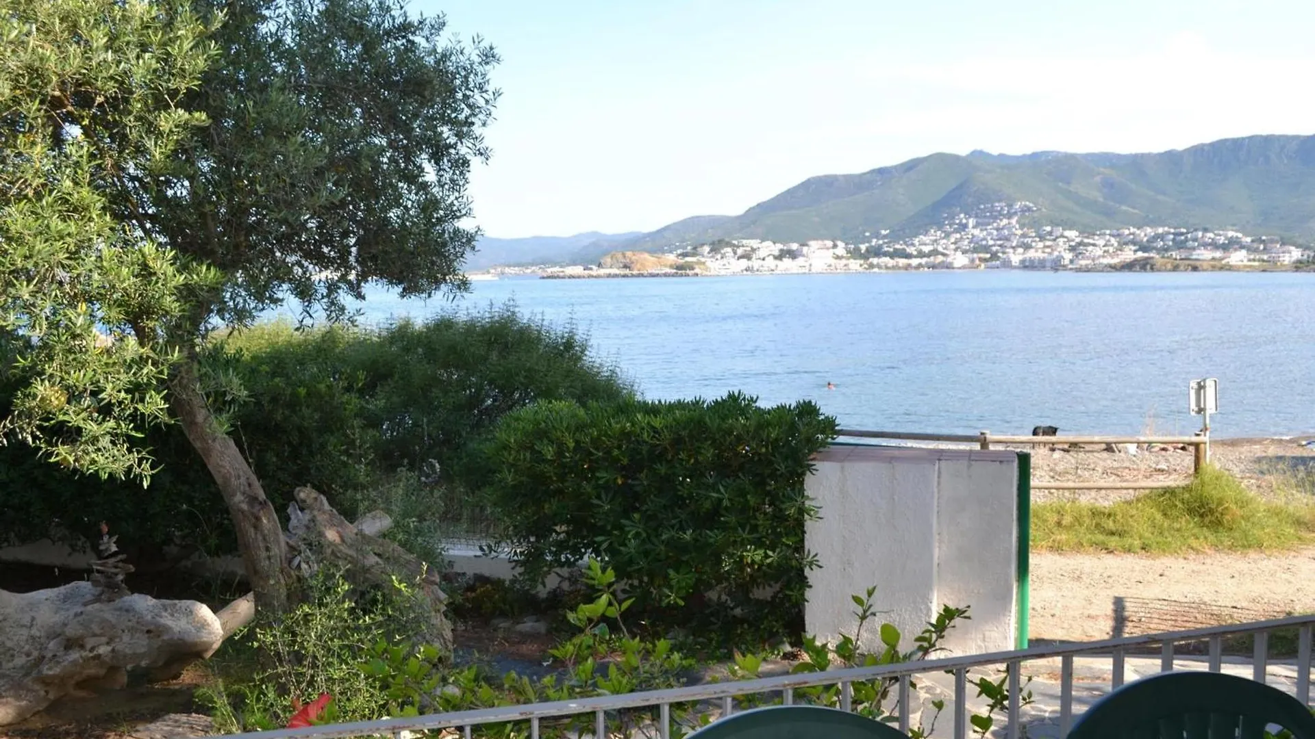 Apartamento Frente Al Mar En Cap Ras - Familiar Y Acepta Mascotas - Es-170-28 Llança